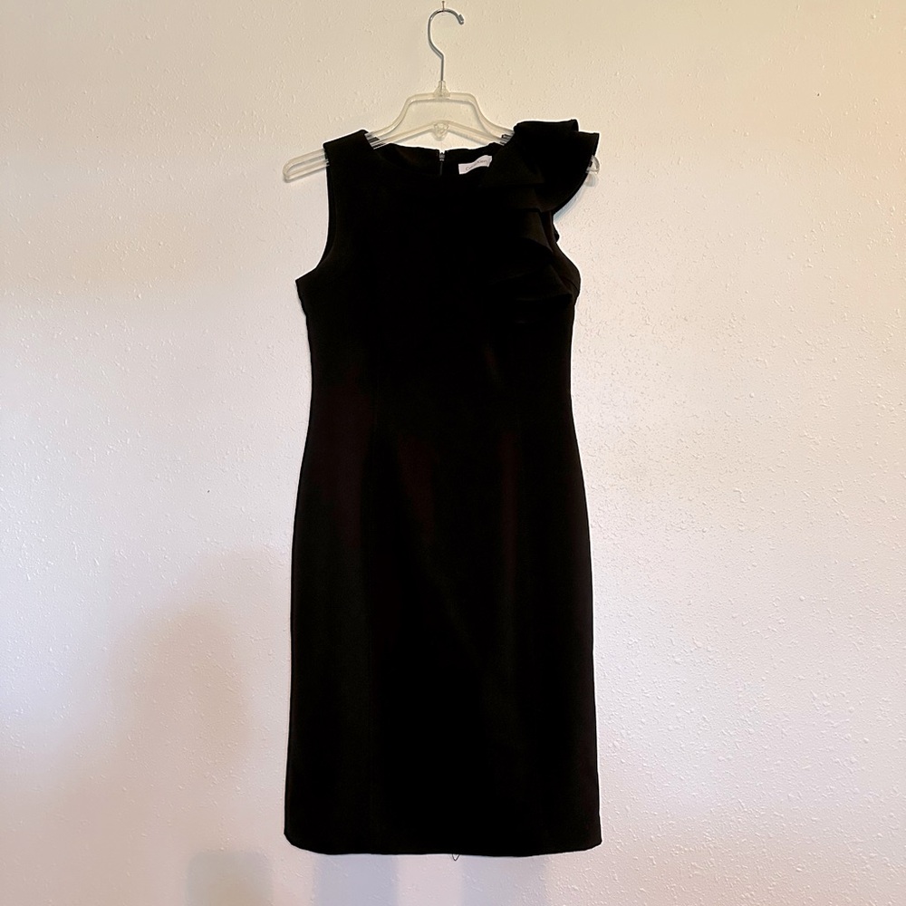 Calvin Klein business professional black dress. Size 2. Cute shoulder detail!